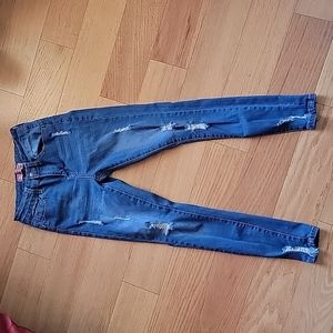 5/$15 Wax jeans distressed size 1 / 25